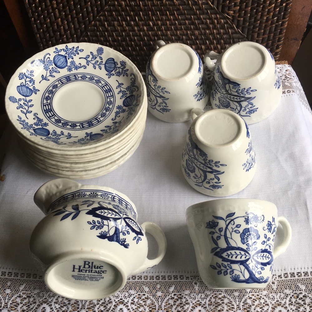 WEDGWOOD Blue Heritage Porcelain Dinnerware - Picture 3 of 5